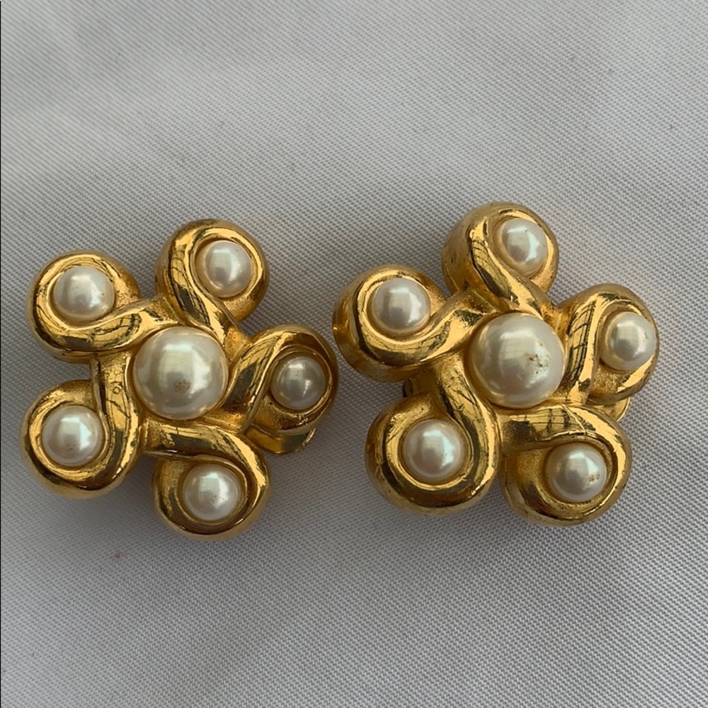Alfred Sung Clip Vintage Earrings - Picture 1 of 5